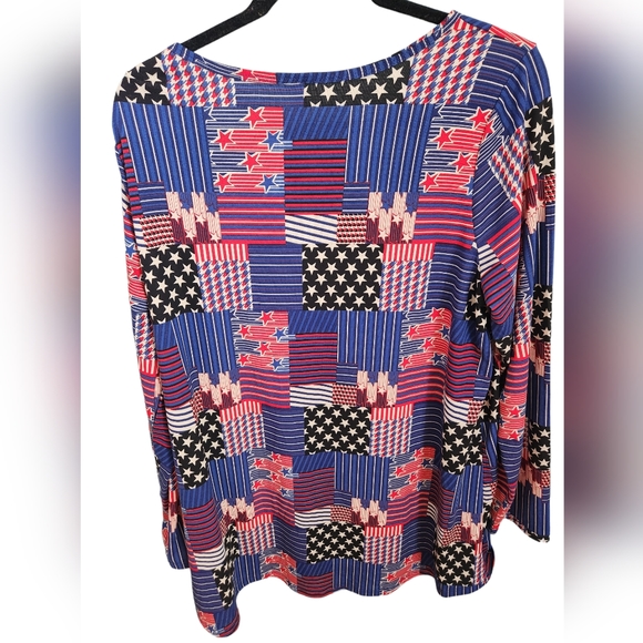 LuLaRoe NWT Lynnae 4th of July America Long Sleeve Top Size 2XL - Picture 4 of 8